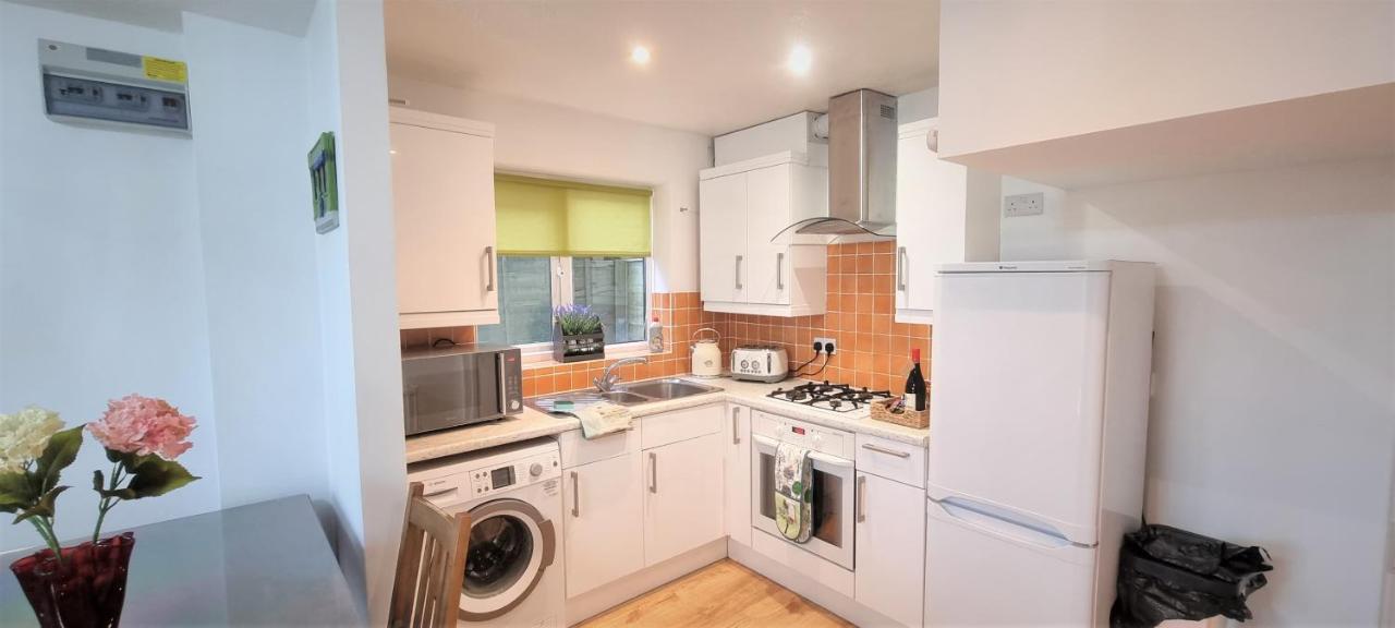 Waterfront - Holes Bay, Poole, Dorset Villa ภายนอก รูปภาพ