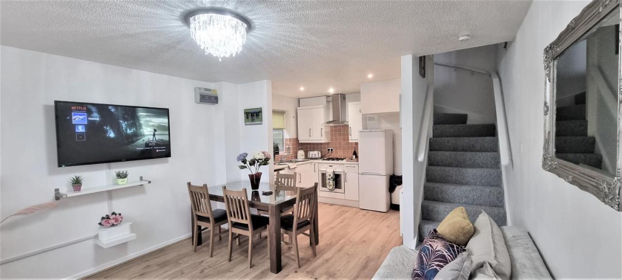 Waterfront - Holes Bay, Poole, Dorset Villa ภายนอก รูปภาพ